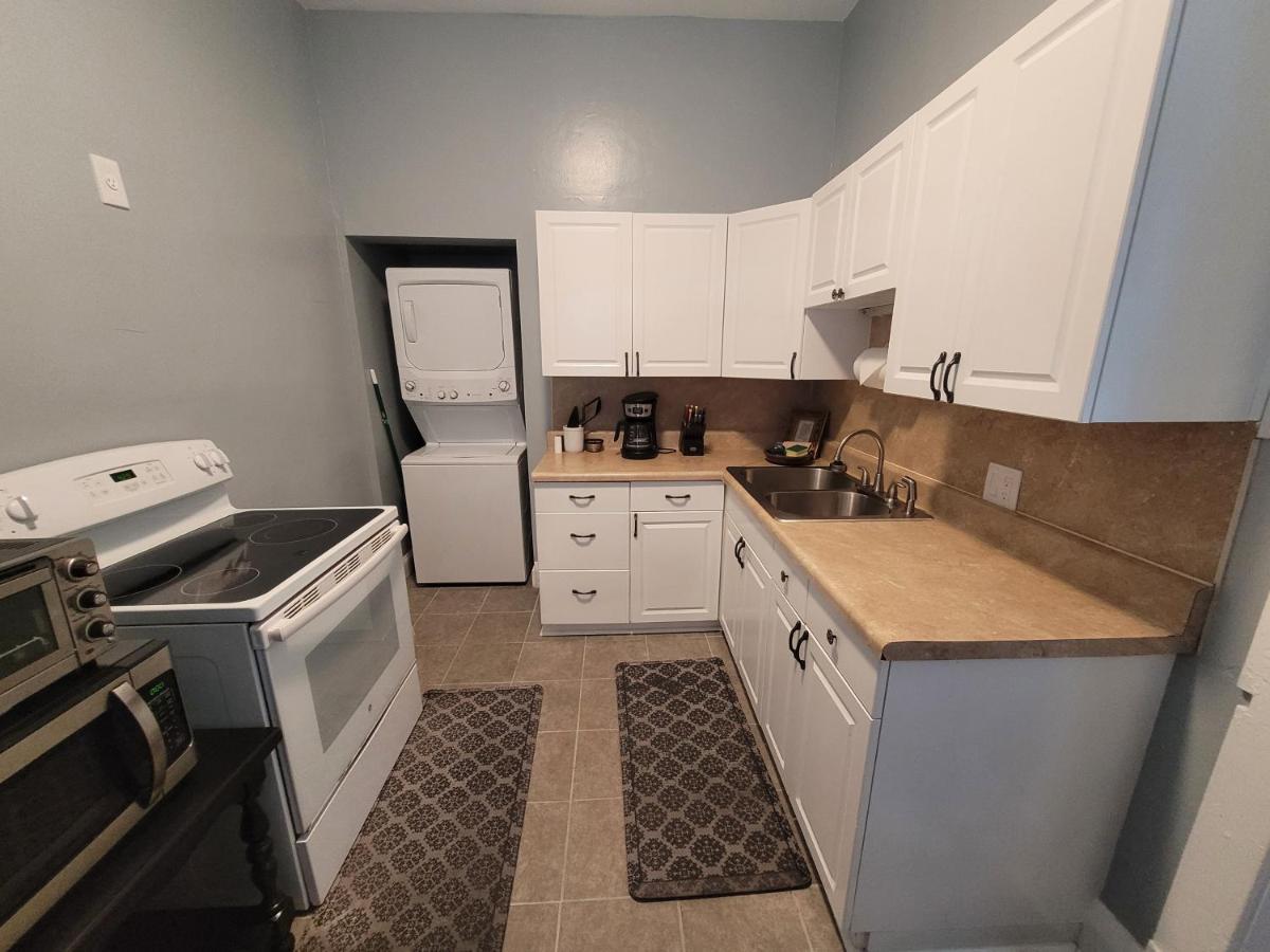 Modern Two Bedroom Home Лейкленд Екстер'єр фото